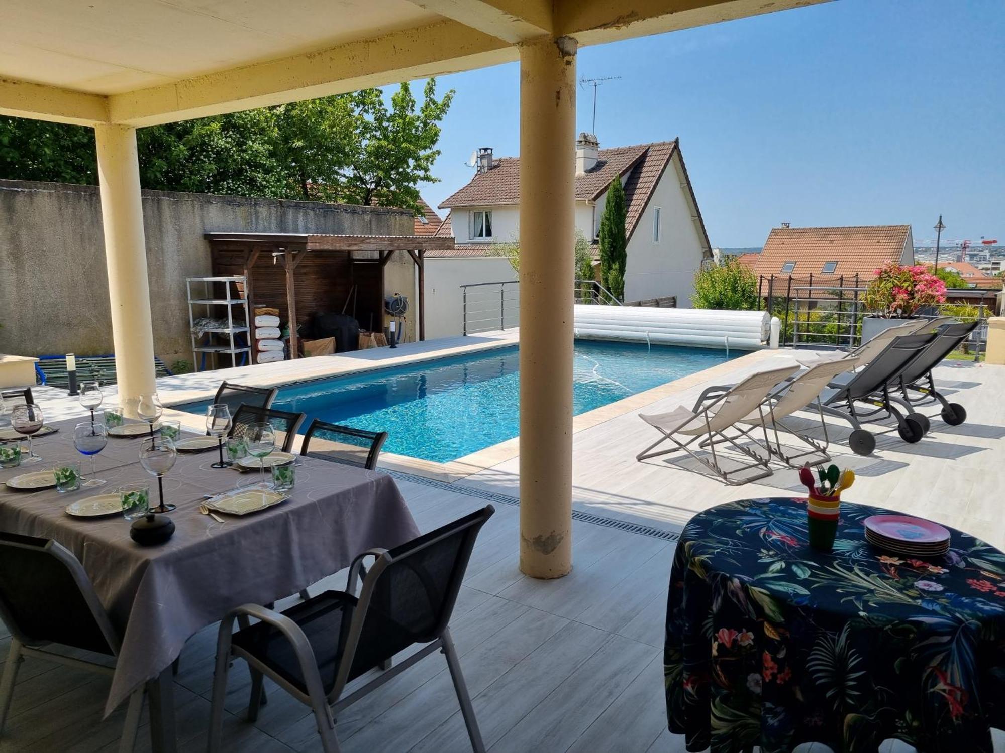 Ravissant Studio Avec Parking Prive Et Jardin Apartment Rueil-Malmaison Luaran gambar